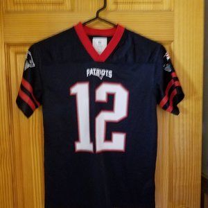 NFL Boys Medium (8)New England Patriots short sleeve shirt Tom Brady #12
